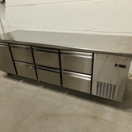 Refrigerated workbench 231x70x85 cm